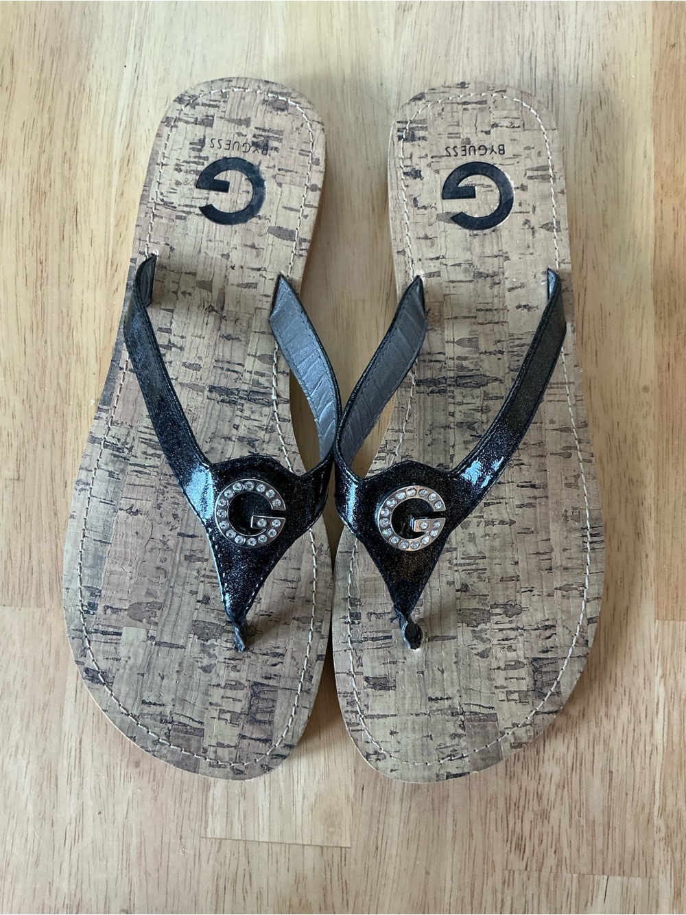 New! Guess Sandals (sz 9)